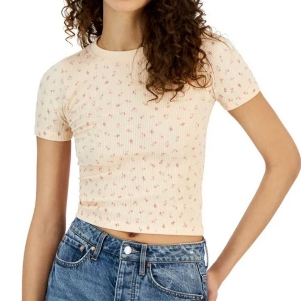 Hippie Rose Cream Red Floral Ribbed Baby Tee Medium Juniors 90s Y2K Style